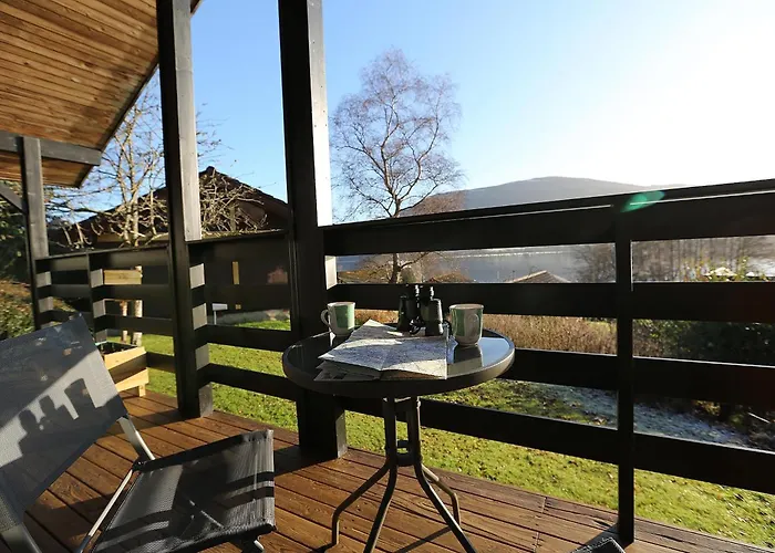 Cosy Modern Nordic Lodge W/ Loch View & Log Burner